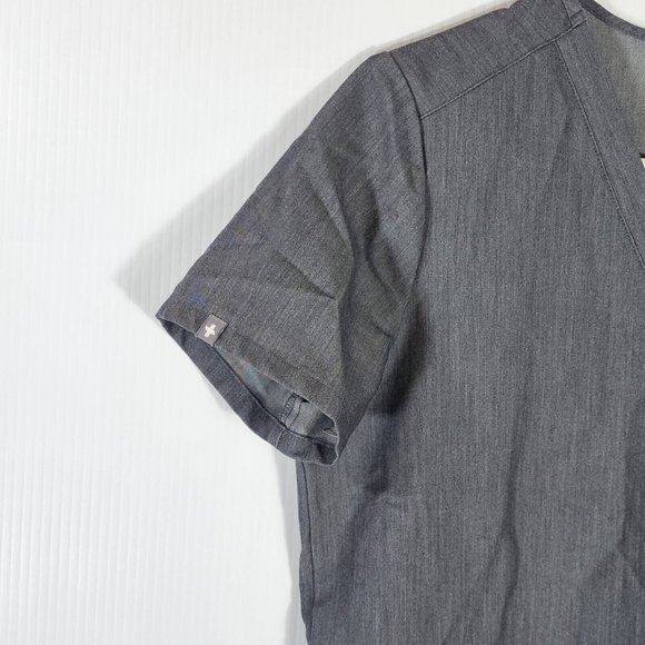 FIGS Scrubs Top Womens XS Gray Technical Stretch Short Sleeve V-Neck Pockets - Picture 3 of 7